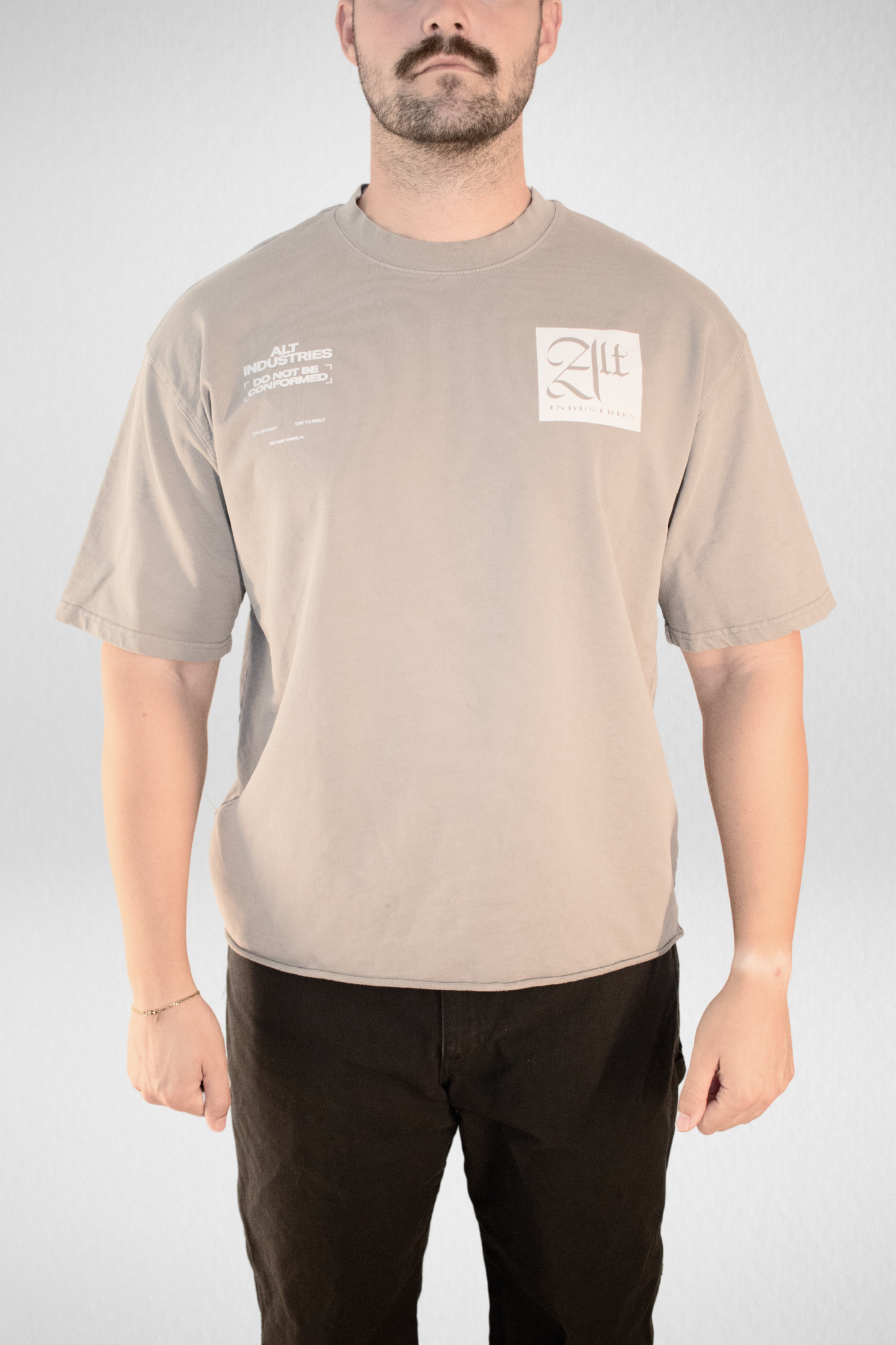 BOLD "PREMIUM" TEE