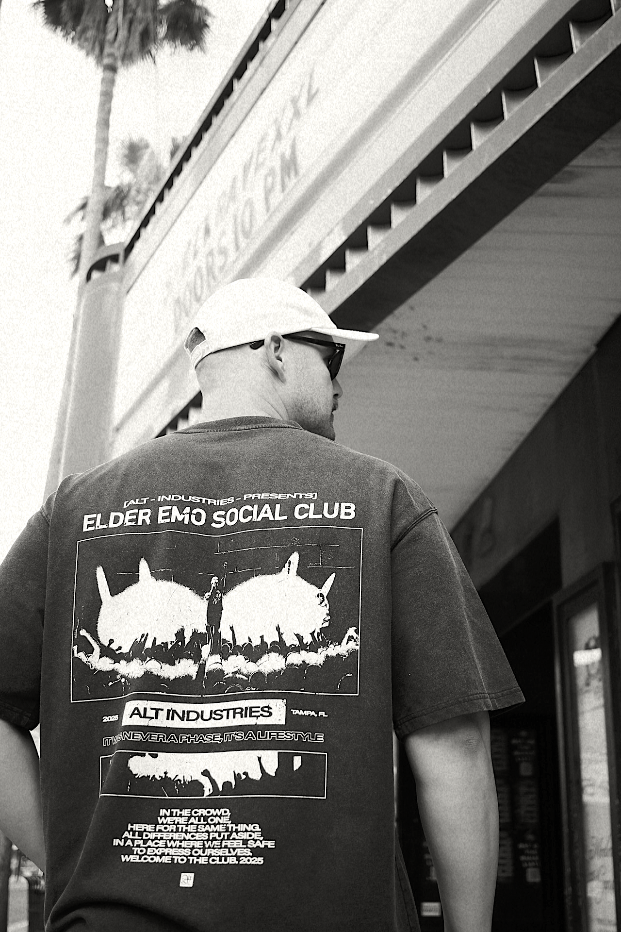 ELDER EMO SOCIAL CLUB CONCERT "PREMIUM" TEE