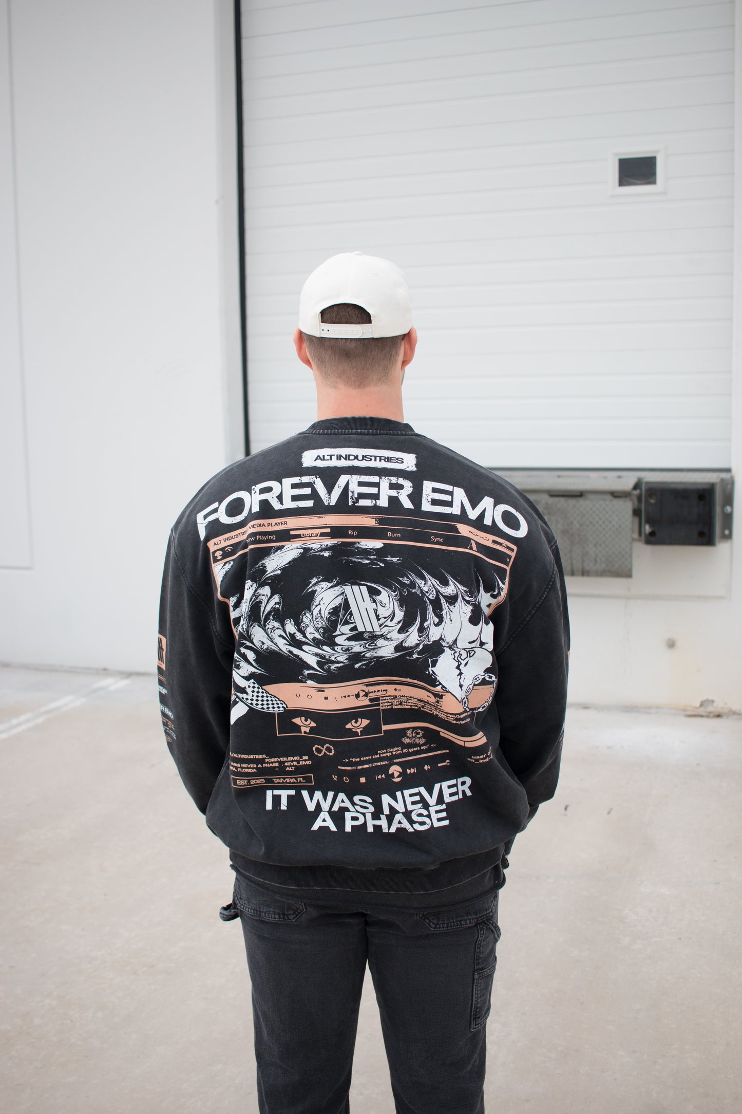 FOREVER EMO "PREMIUM" CREWNECK