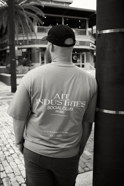 CLEAN LINES "PREMIUM" TEE